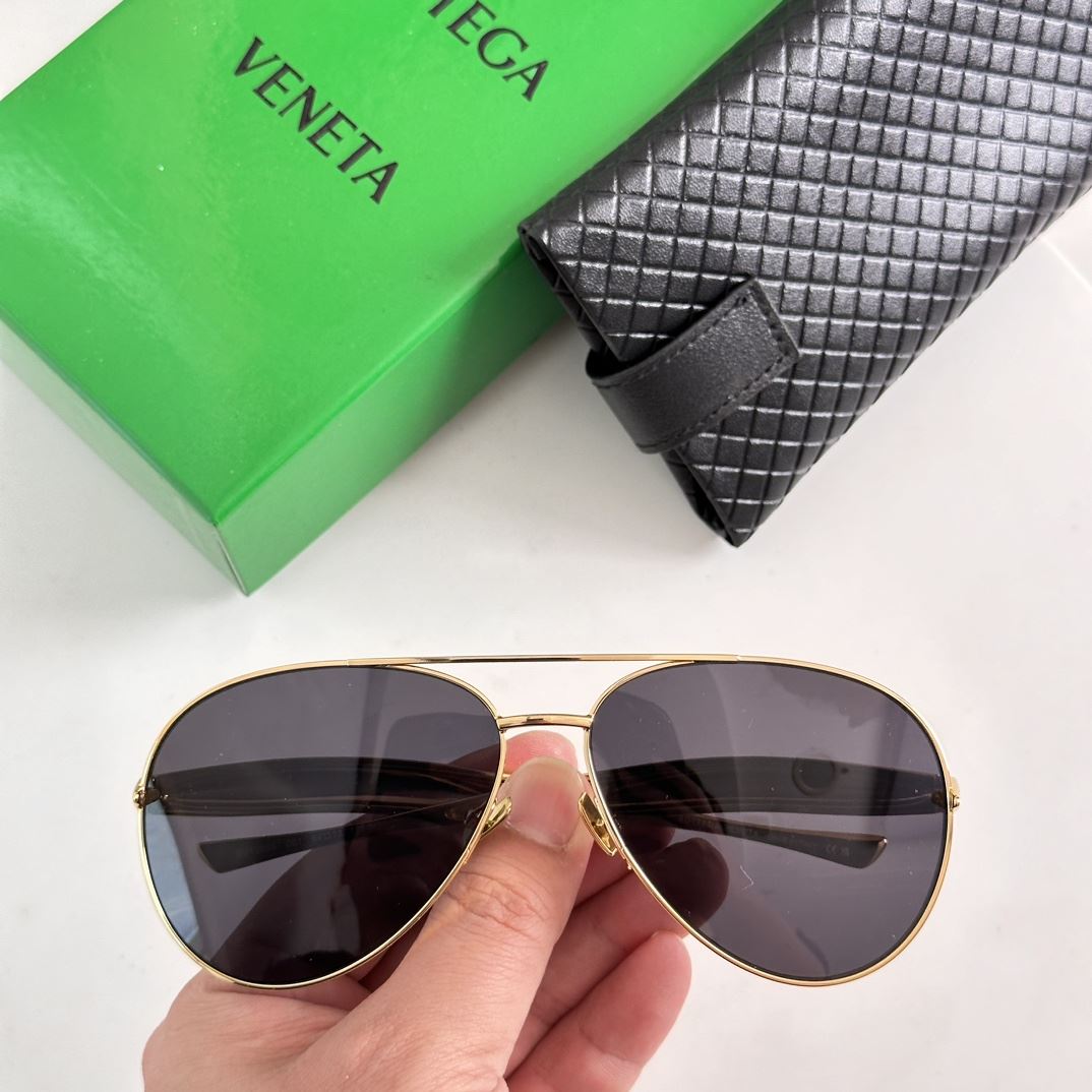 Bottega Veneta Sunglasses